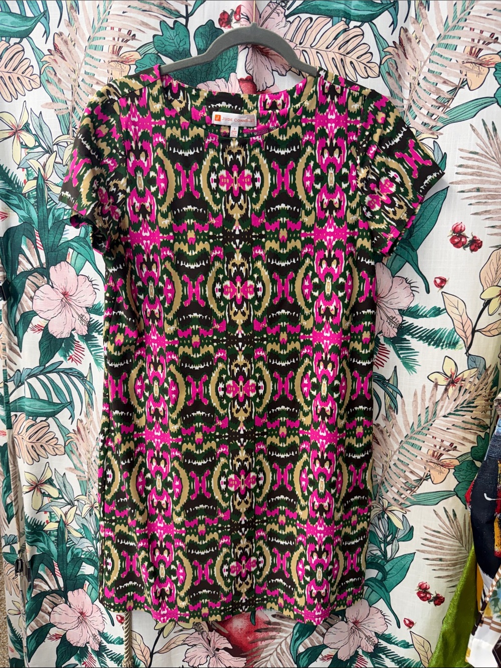 Jude Connally Pink and Green Patterned Short Sleeve Ella Dress Size Small
